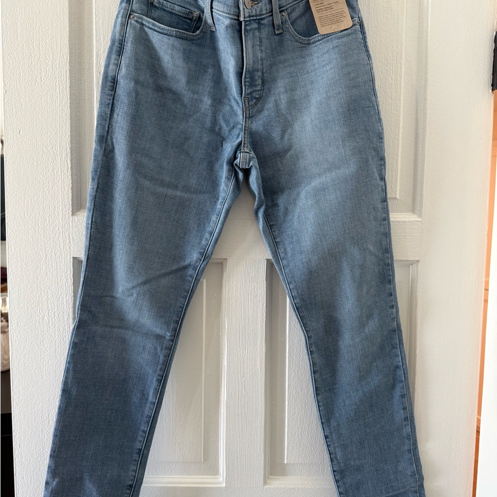 Levi’s 311 Shaping Skinny Women’s Blue Jeans - size 27x28